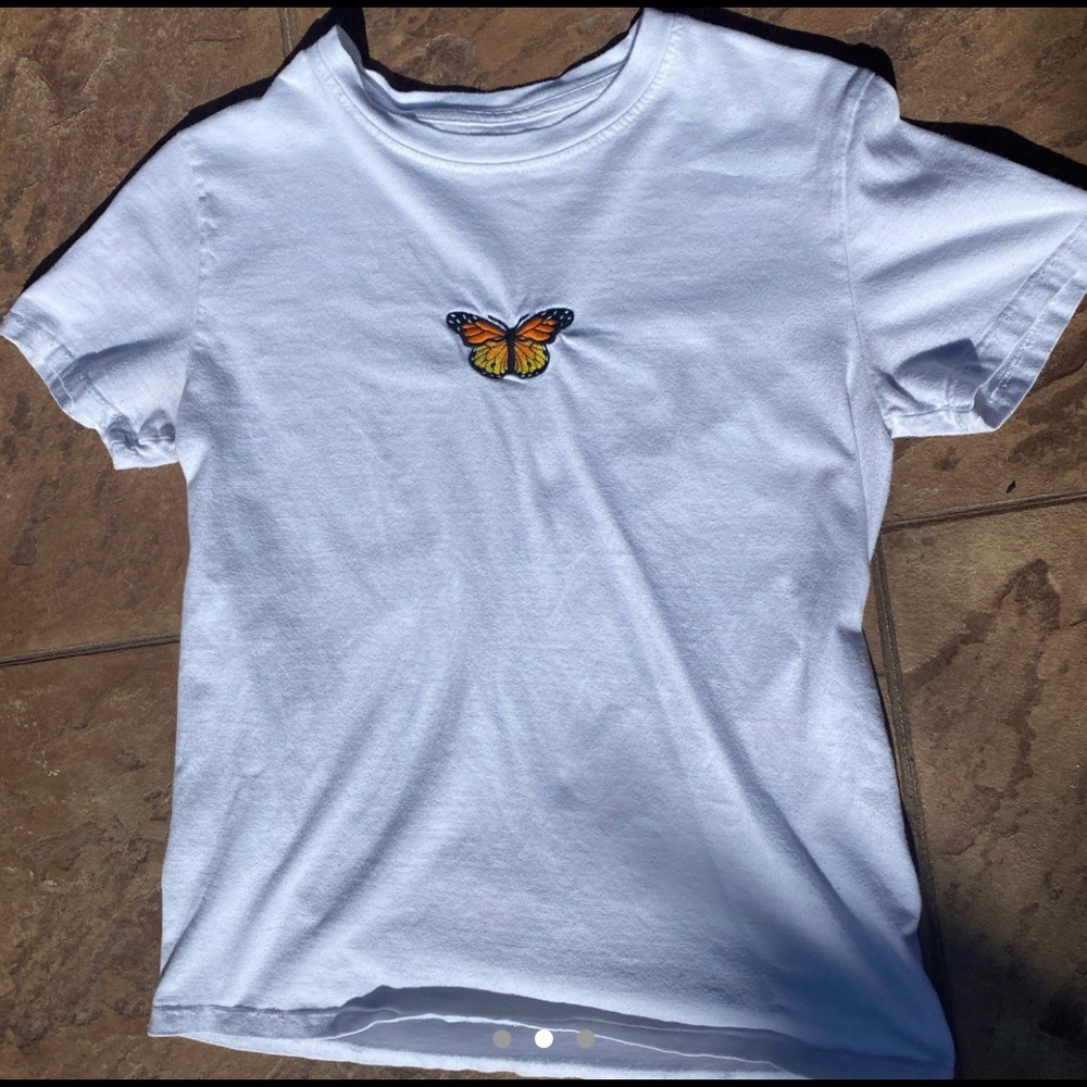 Brandy Melville/John Galt Butterfly T-shirt 🦋